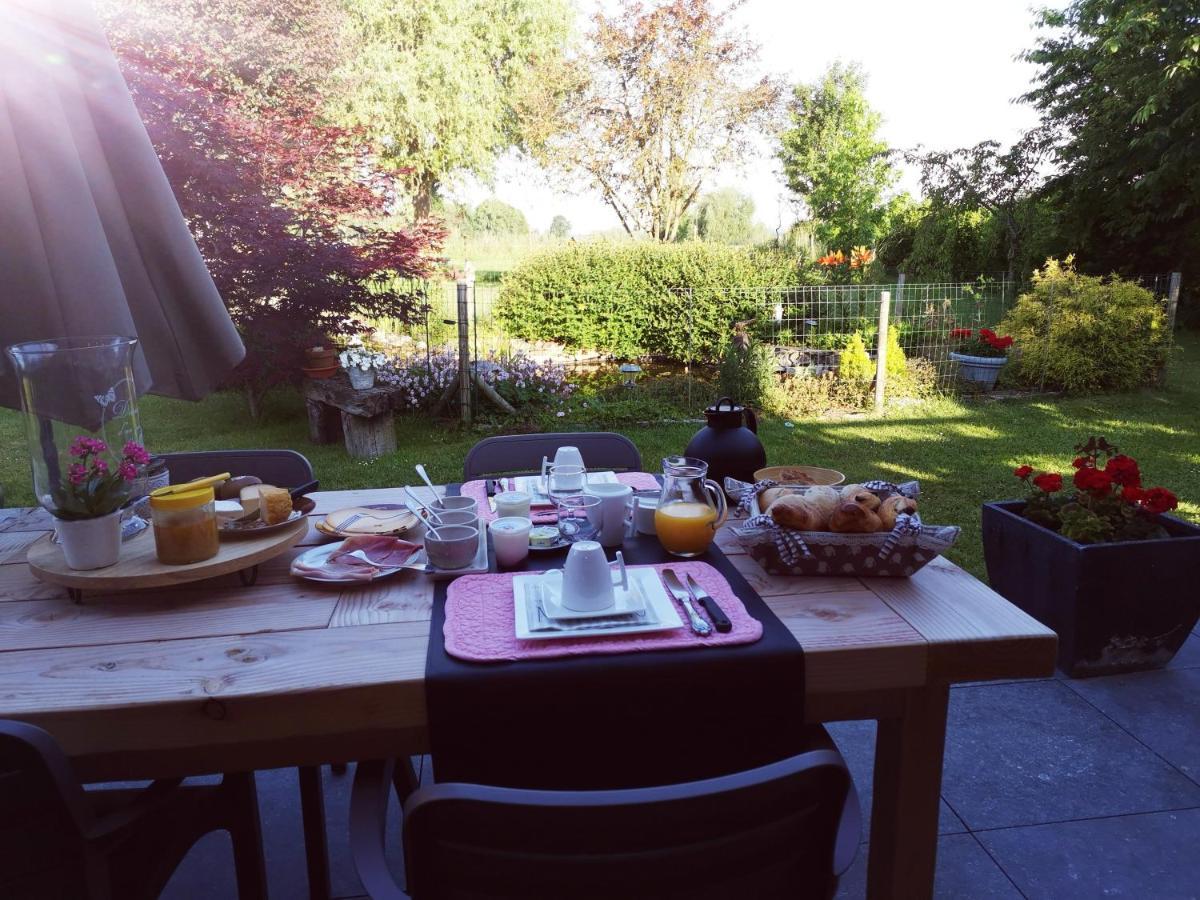 Entre Monts Et Collines B&B Et Spa En Option Exteriör bild
