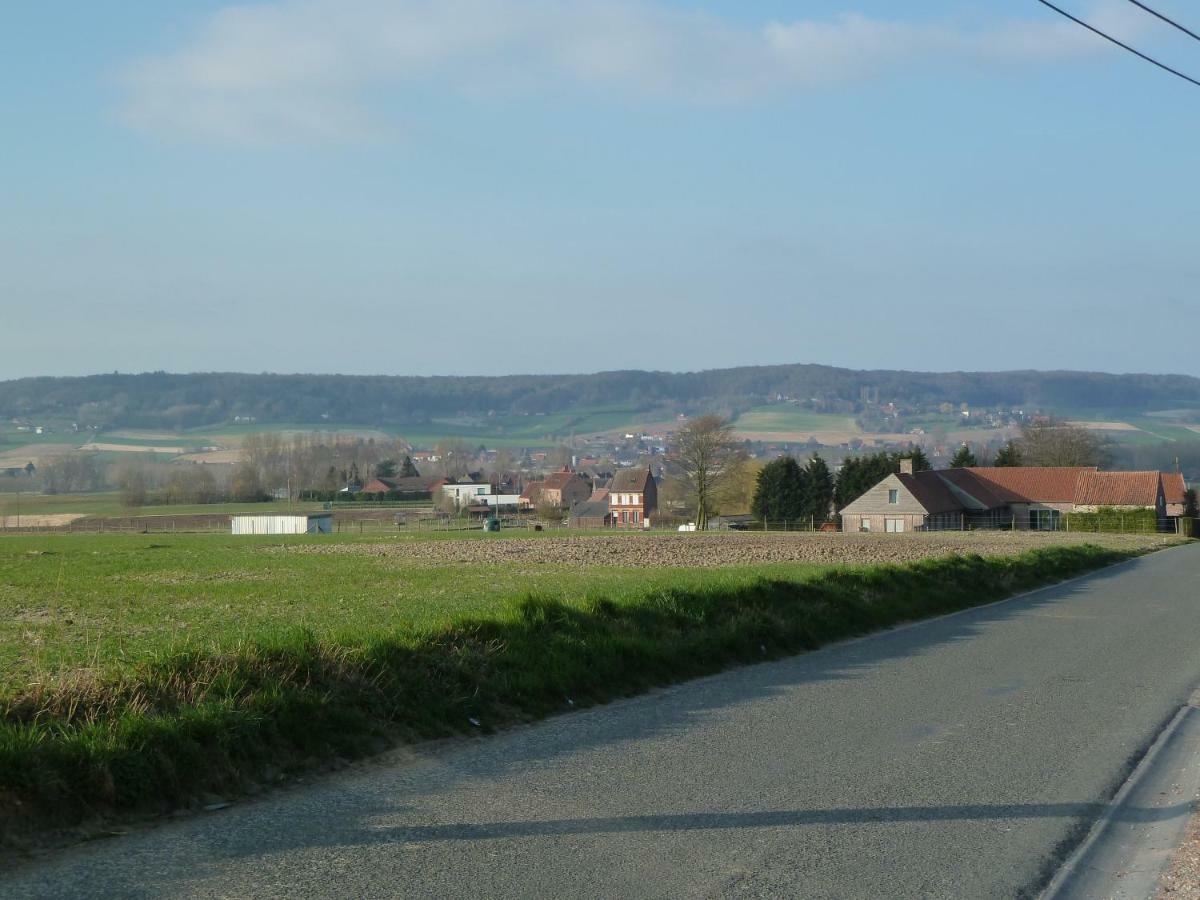 Entre Monts Et Collines B&B Et Spa En Option Exteriör bild
